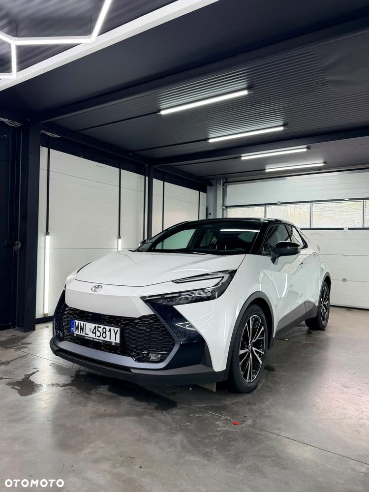 Toyota C-HR 1.8 Hybrid Black&White - 2