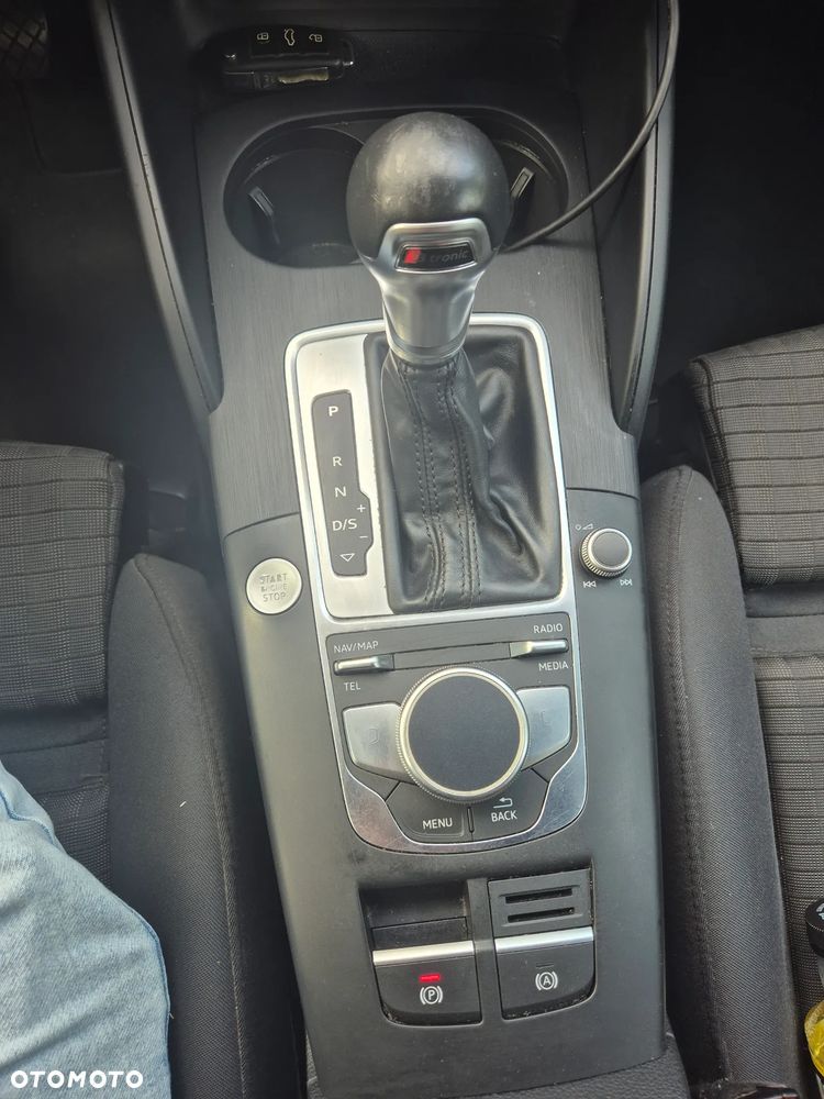 Audi A3 Limousine 1.6 TDI S tronic design - 25
