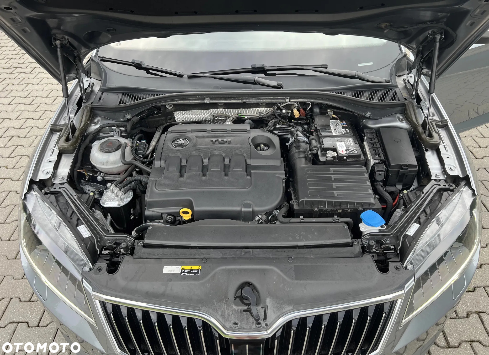 Skoda Superb 2.0 TDI SCR L&K DSG - 6