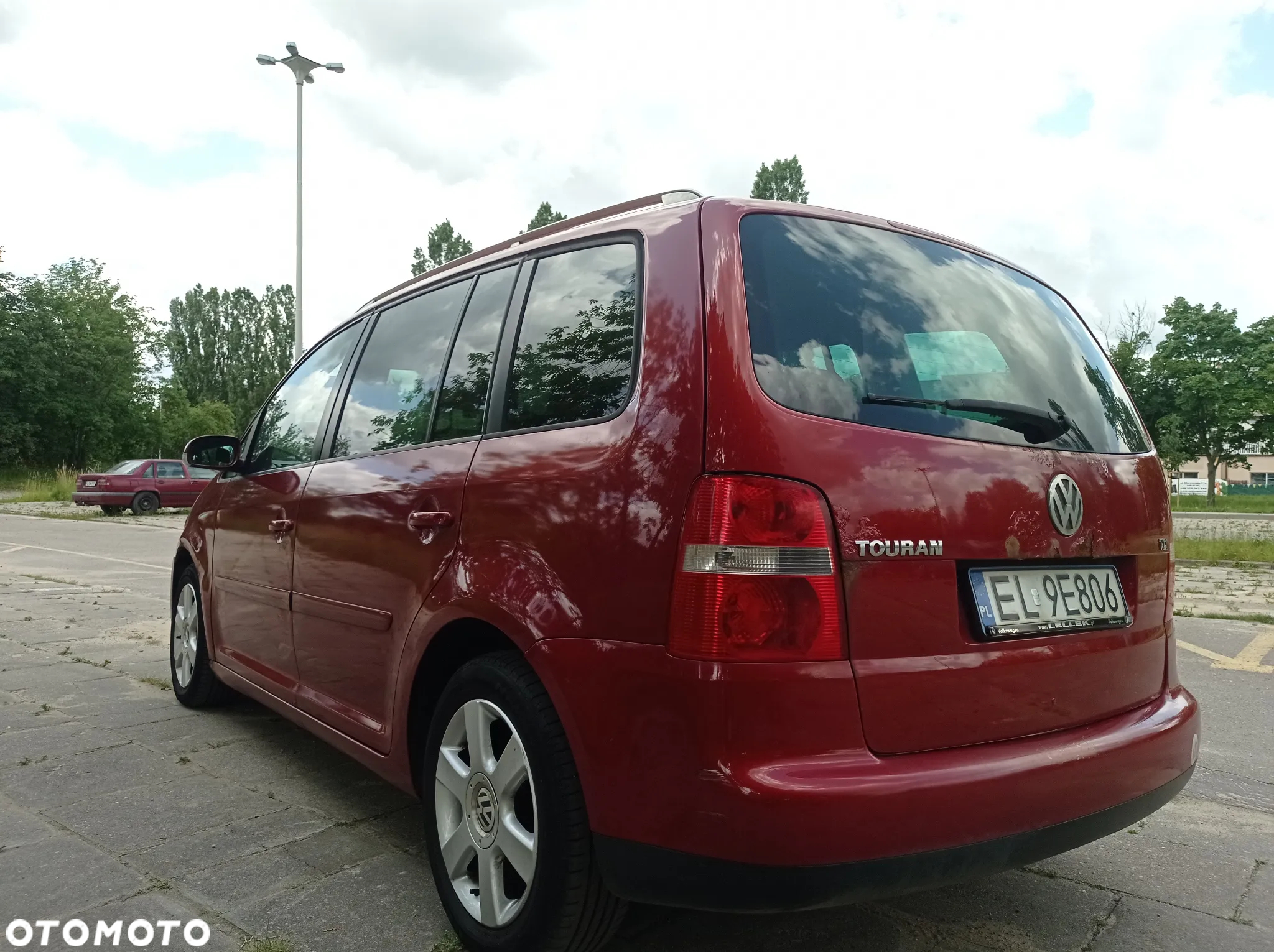 Volkswagen Touran 2.0 TDI Trendline - 4
