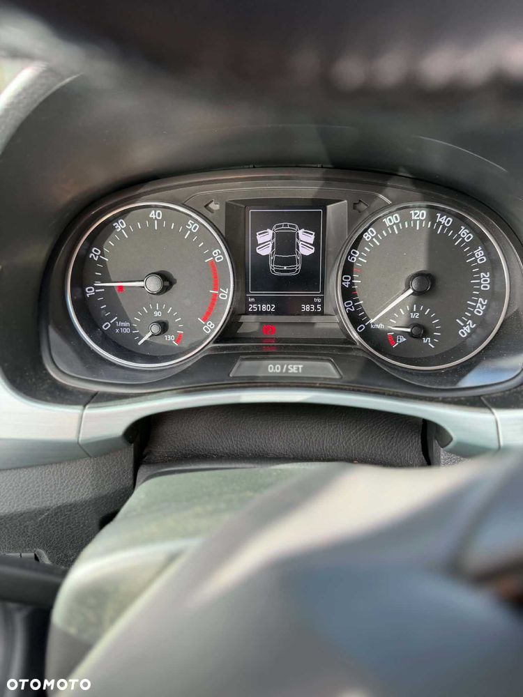 Skoda Fabia - 6