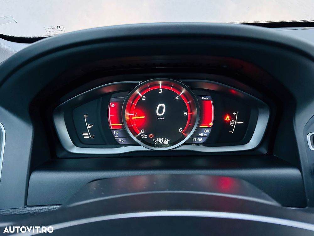 Volvo XC 60 D3 Momentum - 30