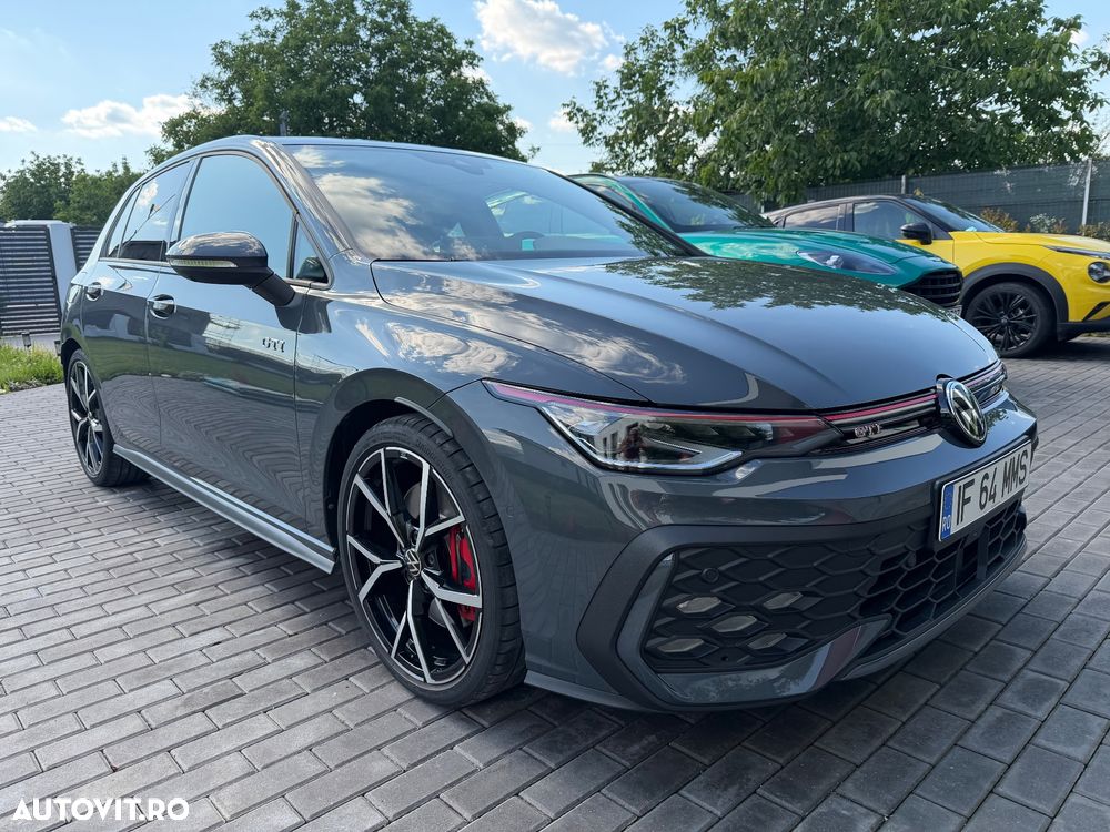 Volkswagen Golf - 4