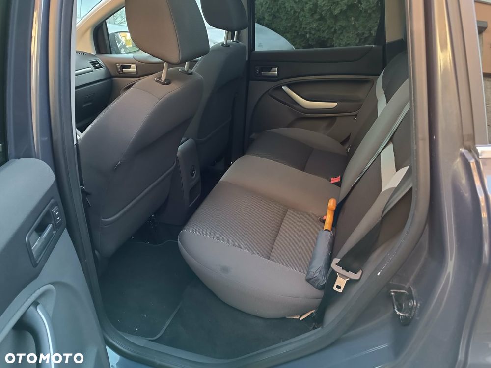 Ford Kuga 2.0 TDCi 4WD Titanium - 10