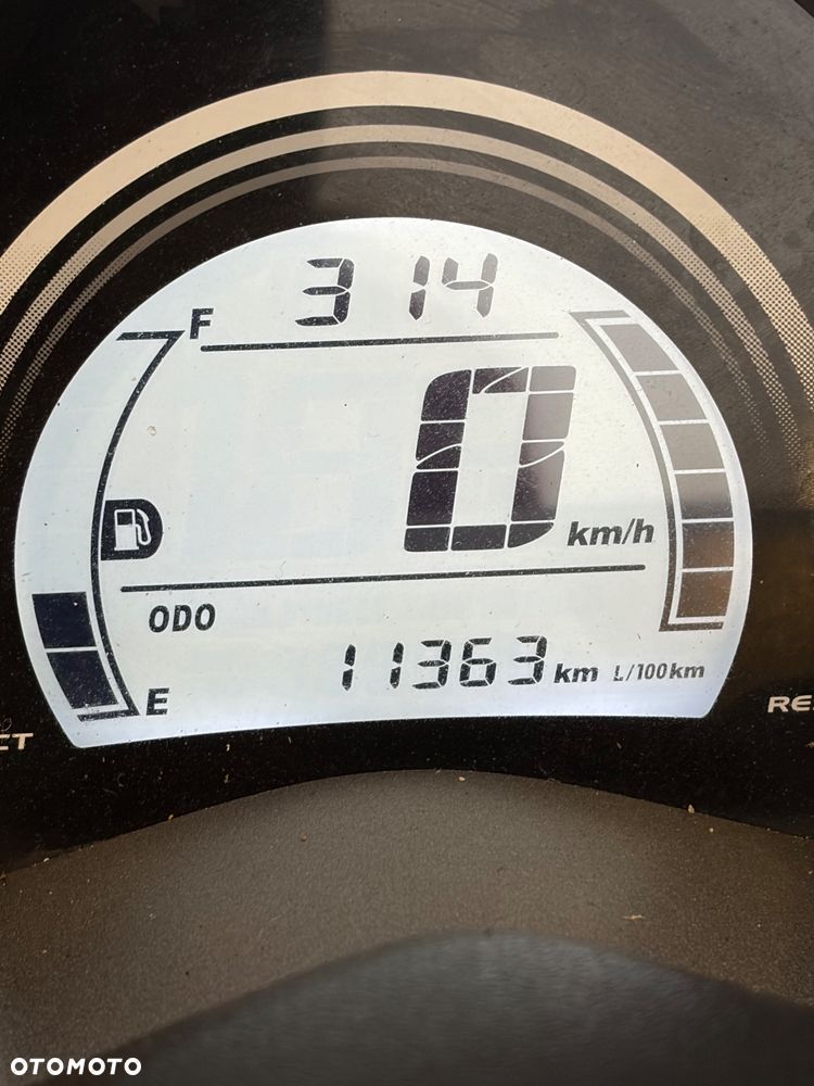 Yamaha NMAX - 9