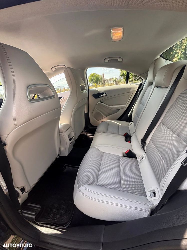 Mercedes-Benz CLA 200 - 9