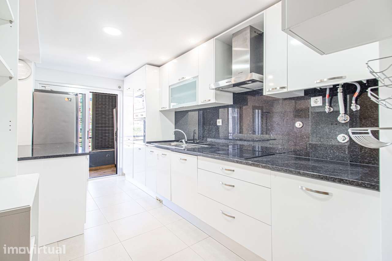 Apartamento, T1+1 Moderno na Venteira Amadora - Grande imagem: 4/18