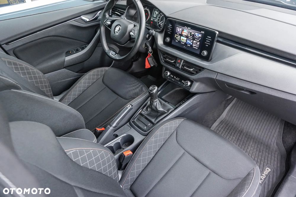 Skoda Kamiq 1.0 TSI Style - 33