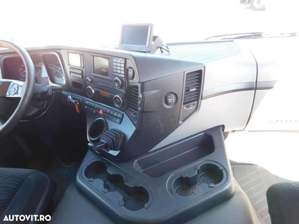 Mercedes-Benz Antos - 7