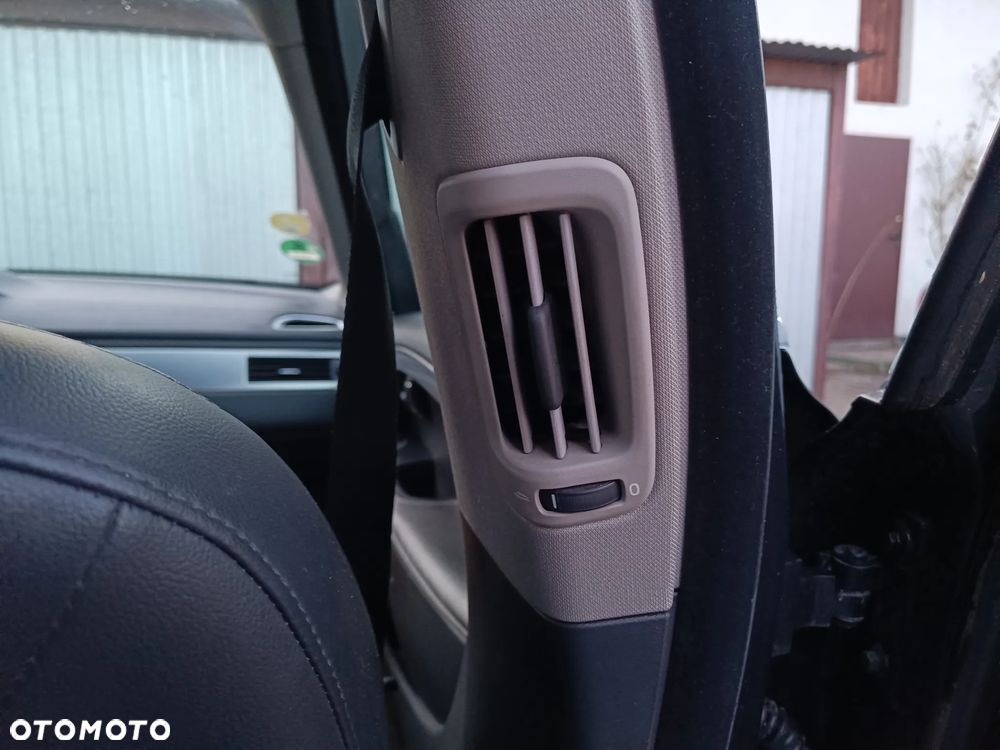 Volvo V70 D4 Summum - 35