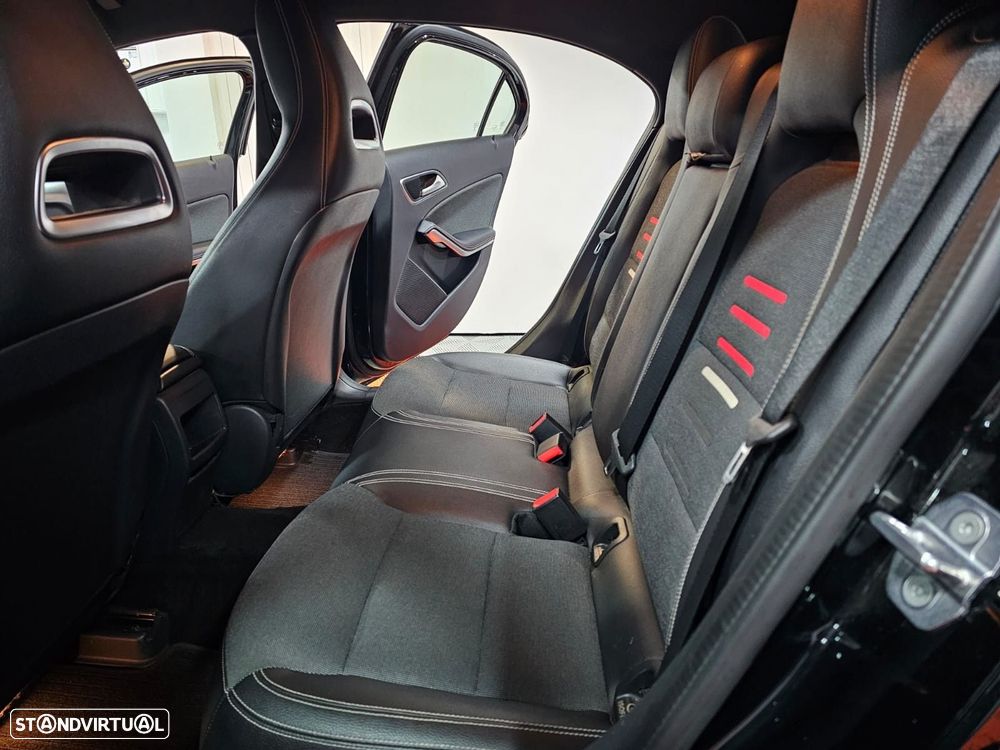 Mercedes-Benz A 180 d Urban - 13