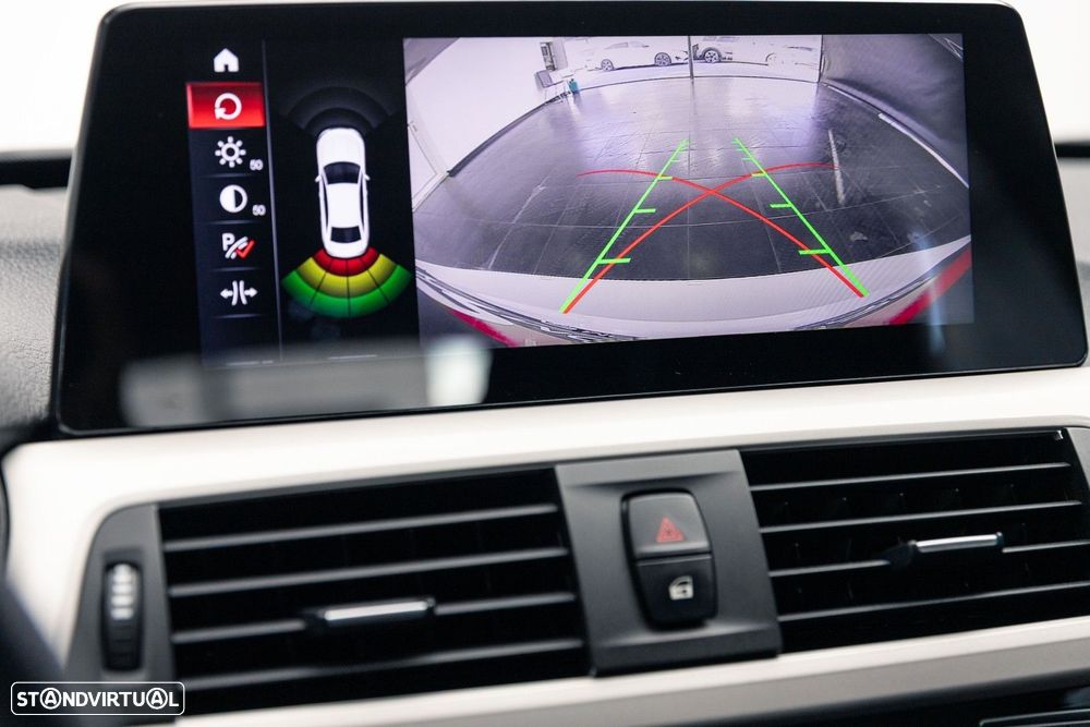 BMW 318 d Touring - 30