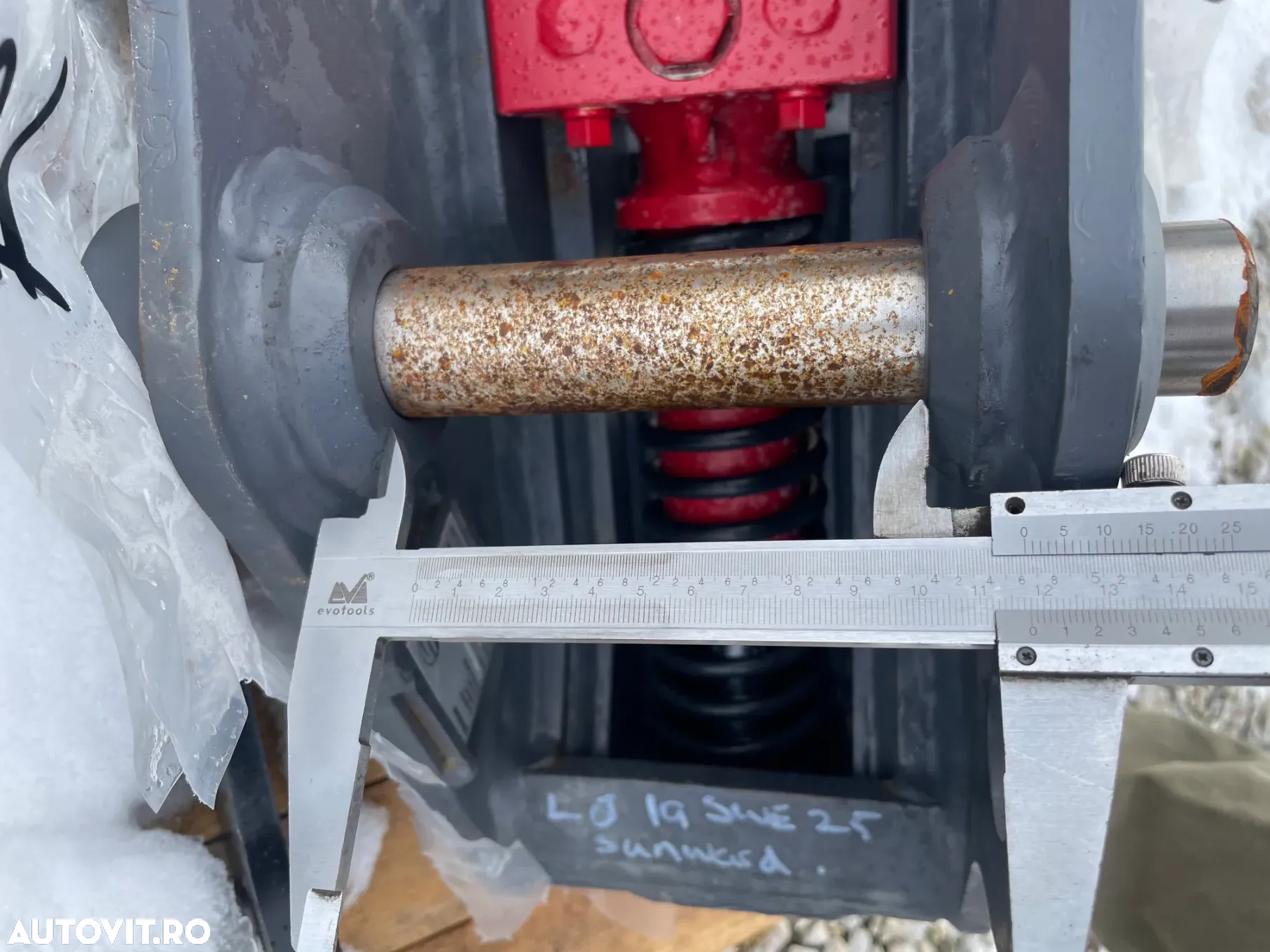 Sistem Strickland Rapid Automat De Prindere Cupe Pentru Excavatoare cu bolt de 40mm - 8
