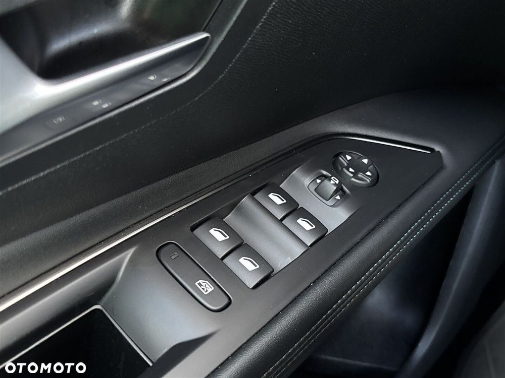 Peugeot 3008 1.5 BlueHDi Allure Pack S&S EAT8 - 20