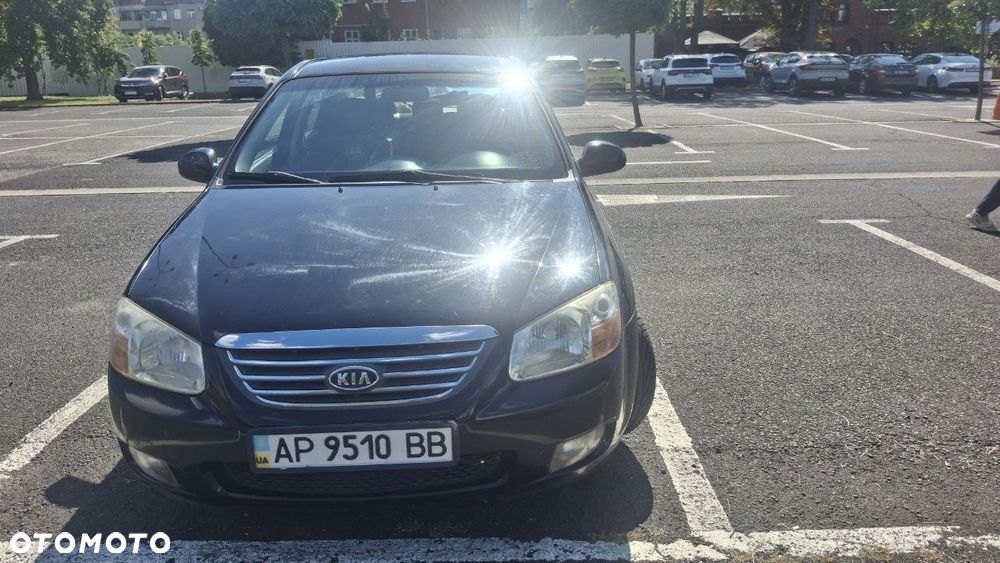 Kia Cerato - 1