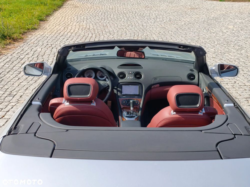Mercedes-Benz SL 63 AMG SPEEDSHIFT MCT - 16