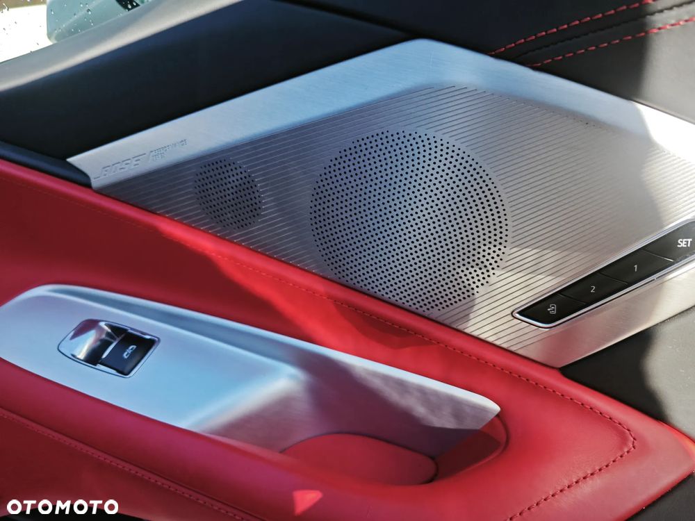 Chevrolet Corvette - 18