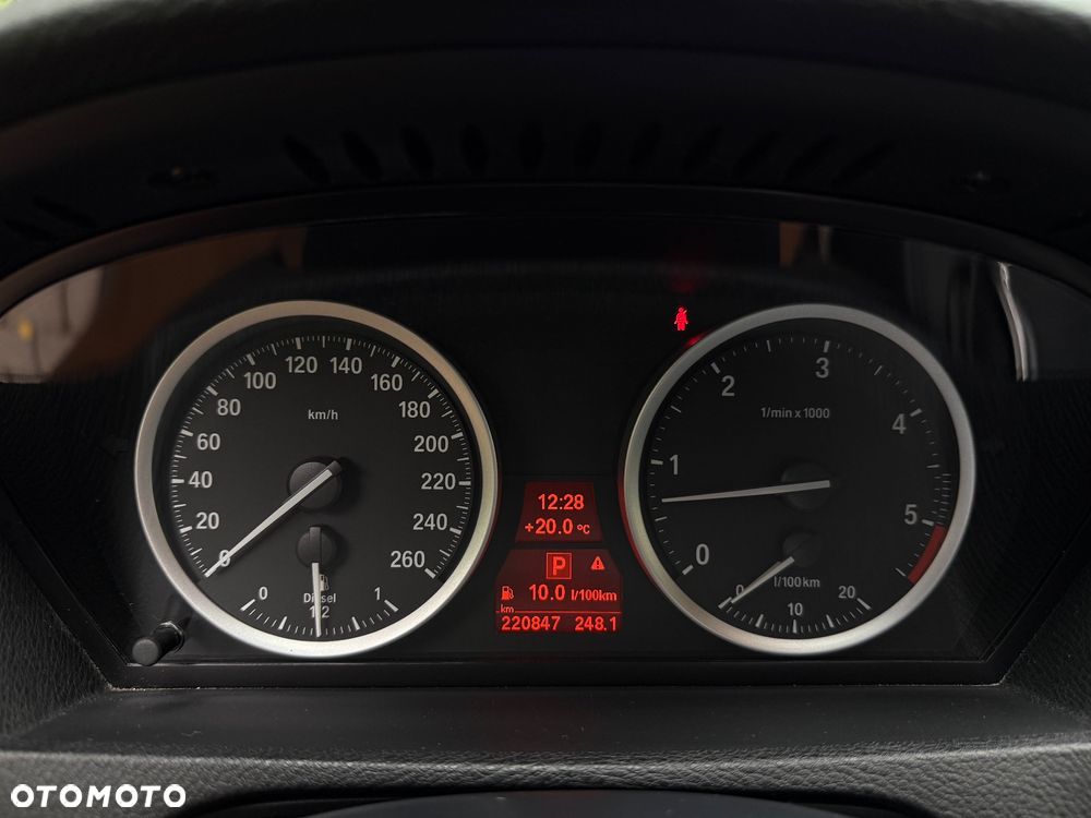 BMW X6 - 33