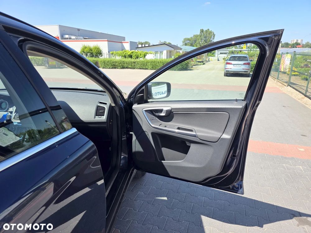 Volvo XC 60 T5 Powershift Momentum - 13