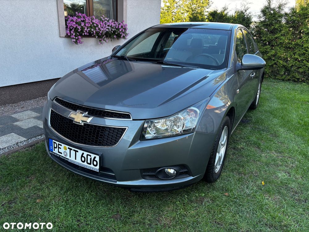 Chevrolet Cruze 1.8 LS - 6