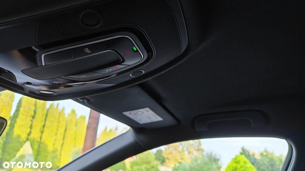 Audi A4 Avant 2.0 TDI S tronic - 33