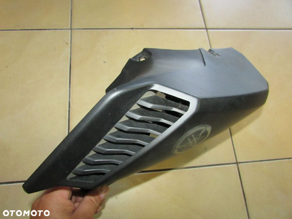 Yamaha MT 125 14-19 owiewka boczek lewy wlot - 2