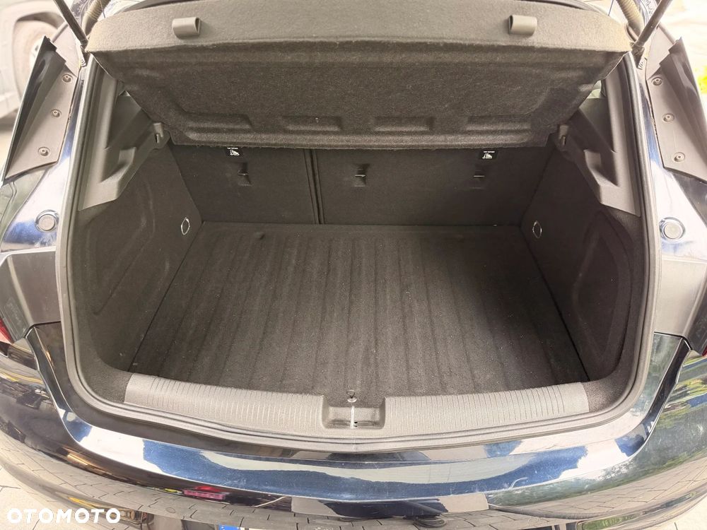 Opel Astra 1.4 T Dynamic S&S - 15