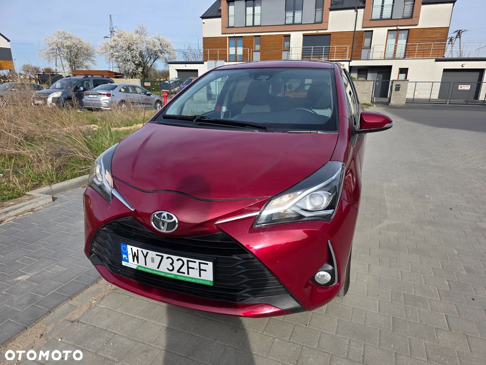 Toyota Yaris 1.5 Premium - 4