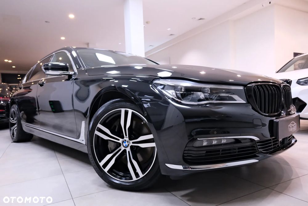 BMW Seria 7 750Li xDrive - 6