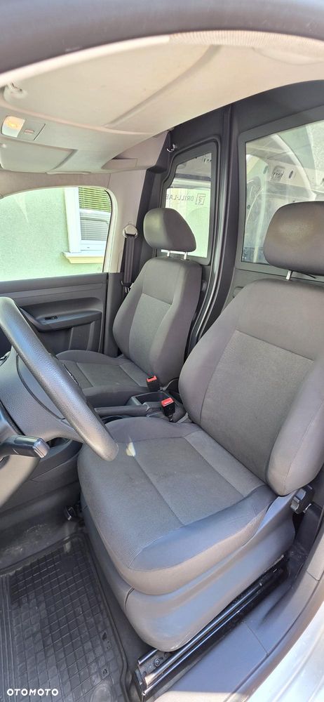 Volkswagen CADDY MAXI - 17