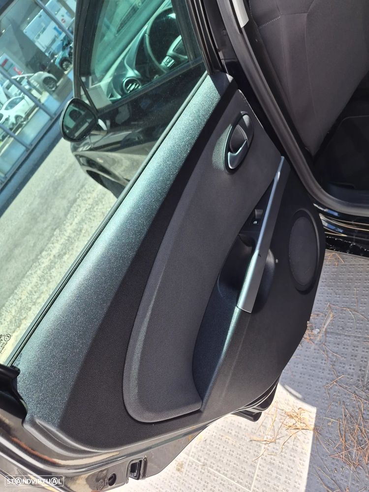 SEAT Leon 1.6 TDI DPF E-Ecomotive Style Copa - 15