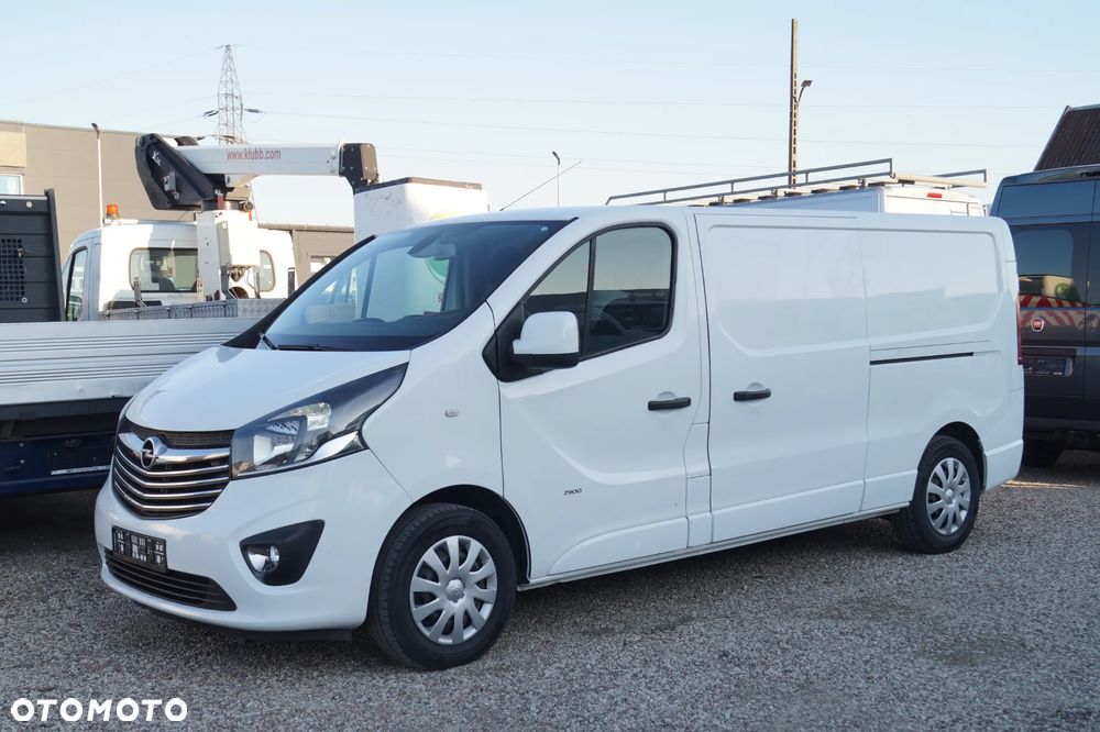 Opel Vivaro - 1