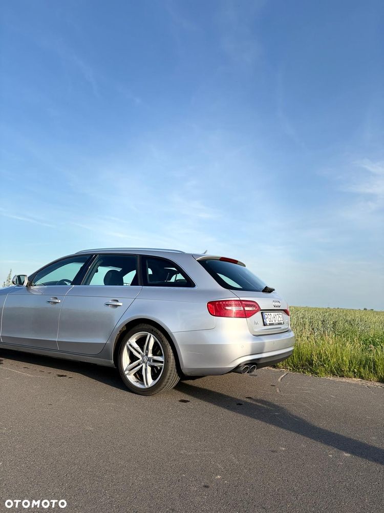 Audi A4 Avant 2.0 TDI Quattro - 10