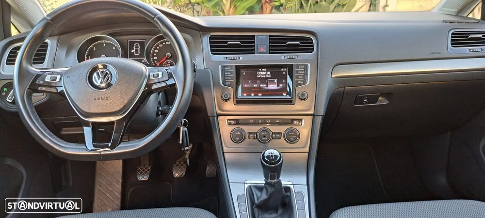 VW Golf 1.6 TDi BlueMotion Confortline - 17