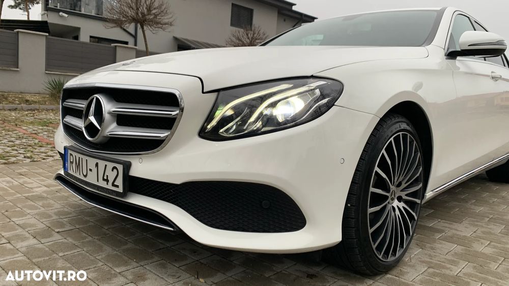 Mercedes-Benz E - 11
