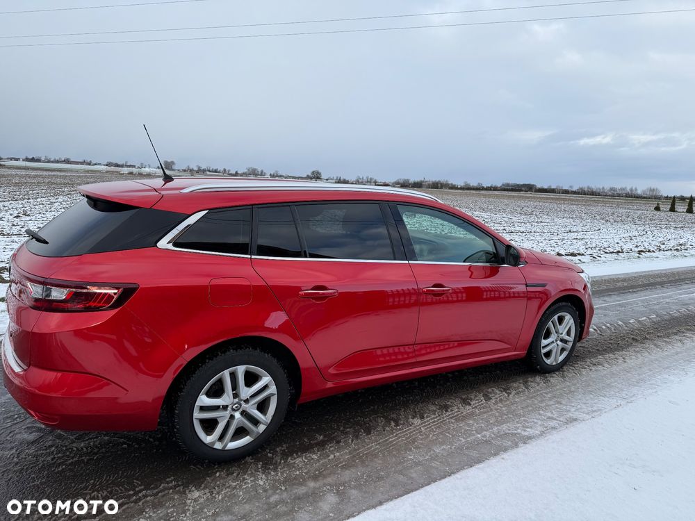 Renault Megane TCe 140 GPF BUSINESS EDITION - 6