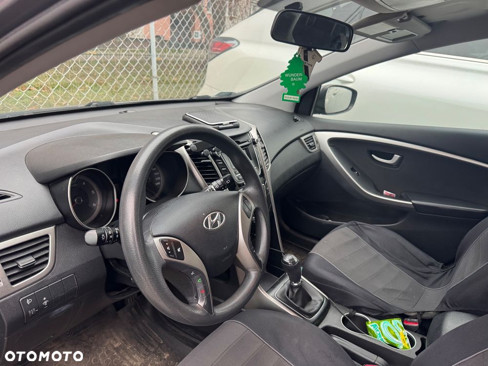 Hyundai i30 1.6 CRDi Classic - 4