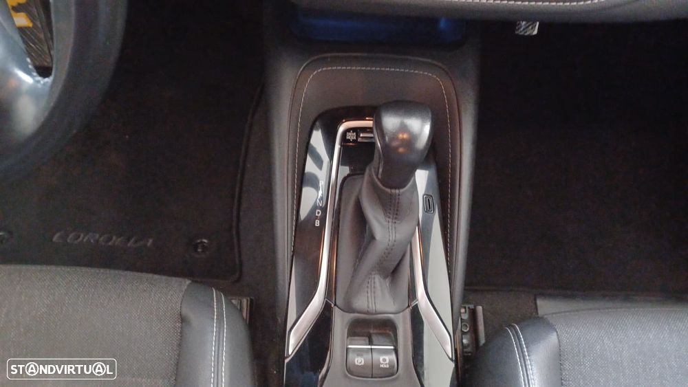 Toyota Corolla Touring Sports 1.8 Hybrid Comfort+P.Sport - 15