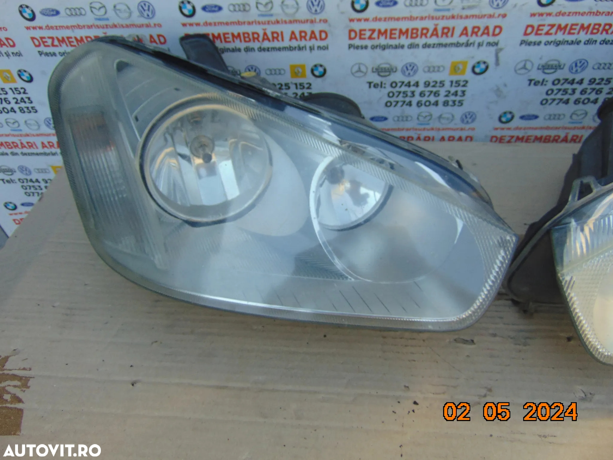 Far Ford Focus C Max -2010 faruri stanga dreapta c max facelift - 3