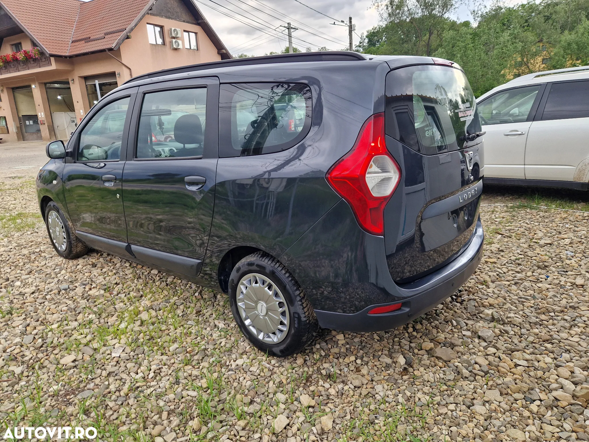 Dacia Lodgy 1.5 dCi 90 CP Ambiance - 4