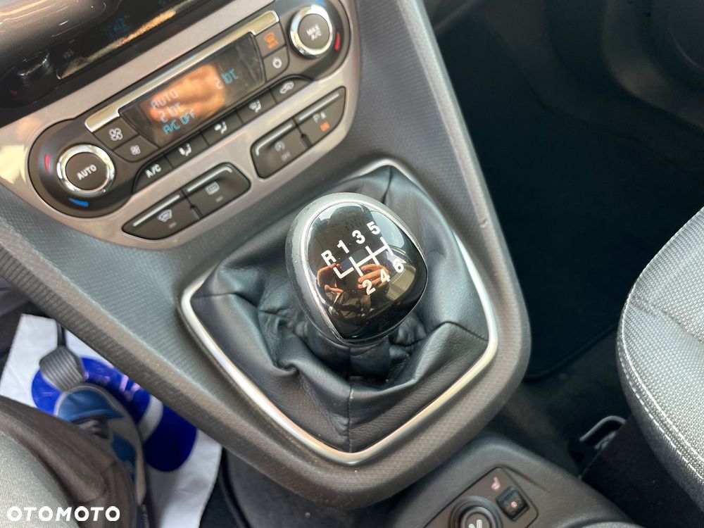 Ford Tourneo Connect Grand - 30