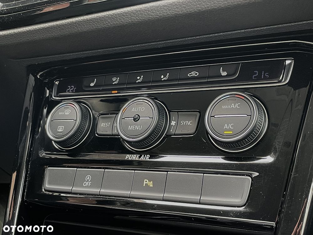 Volkswagen Touran 1.4 TSI BMT Highline - 25