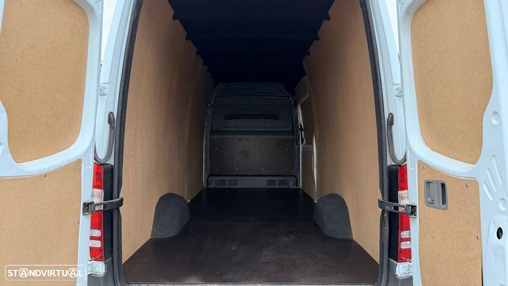 Mercedes-Benz Sprinter 316 CDI  L4 H2 - 8