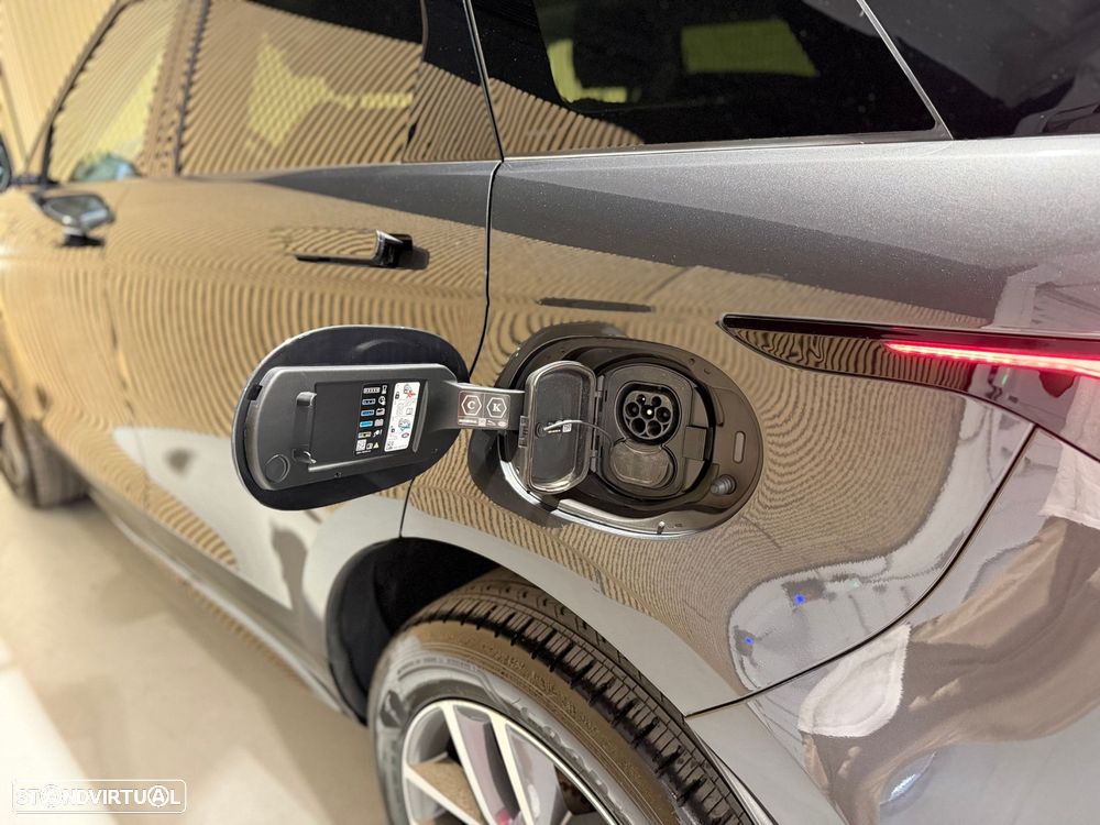 Land Rover Range Rover Evoque P300e R-Dynamic SE - 51
