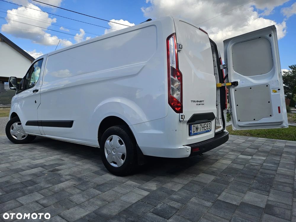 Ford TRANSIT CUSTOM - 3