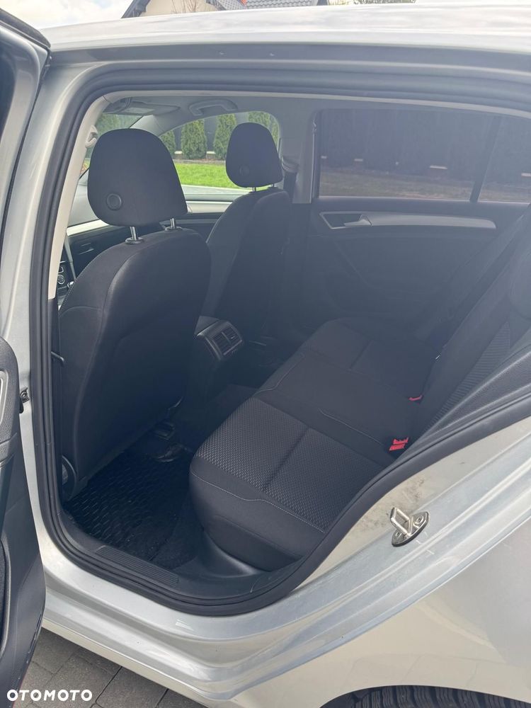 Volkswagen Golf 1.0 TSI BMT Trendline - 3