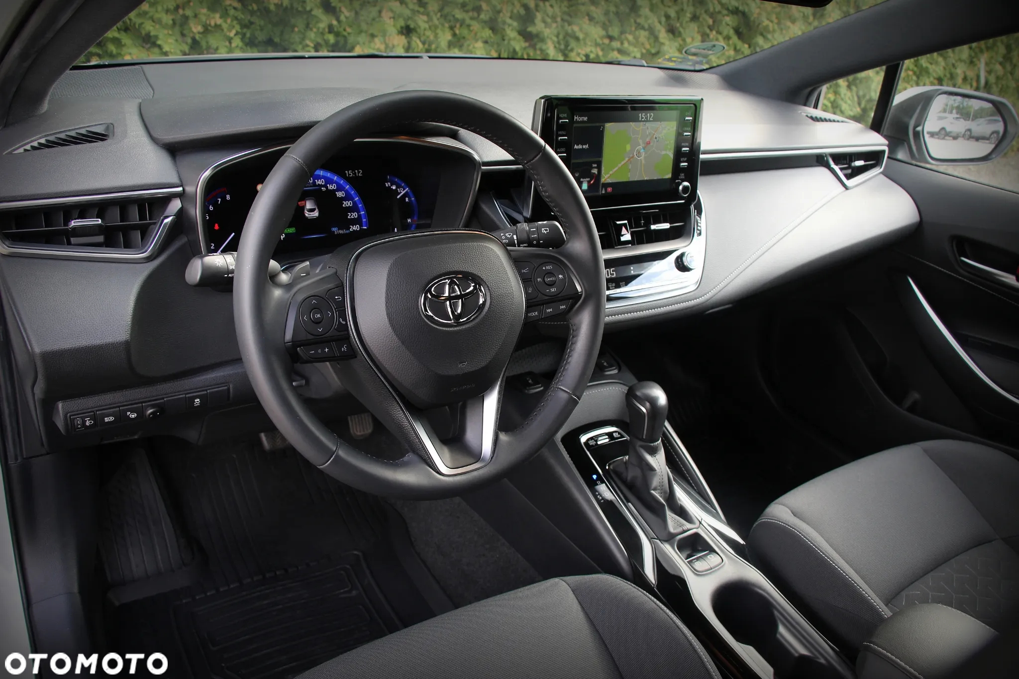 Toyota Corolla 2.0 Hybrid Comfort - 12