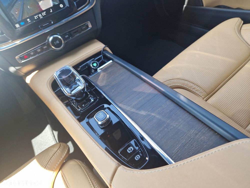 Volvo V90 Cross Country - 15