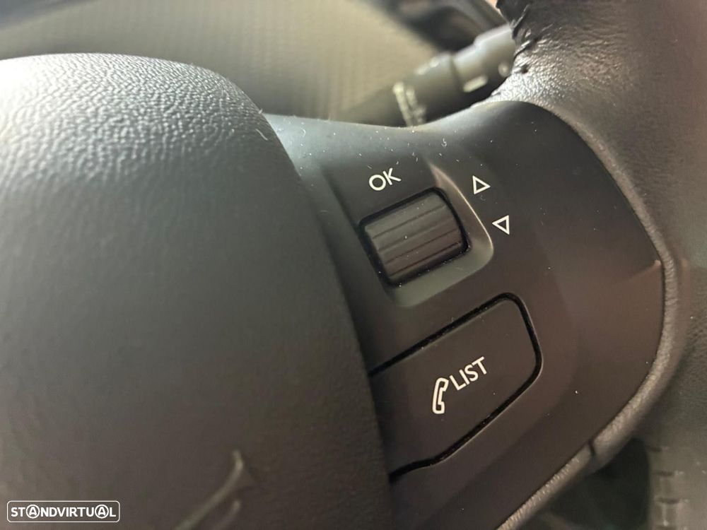Peugeot 208 1.2 PureTech Style - 22