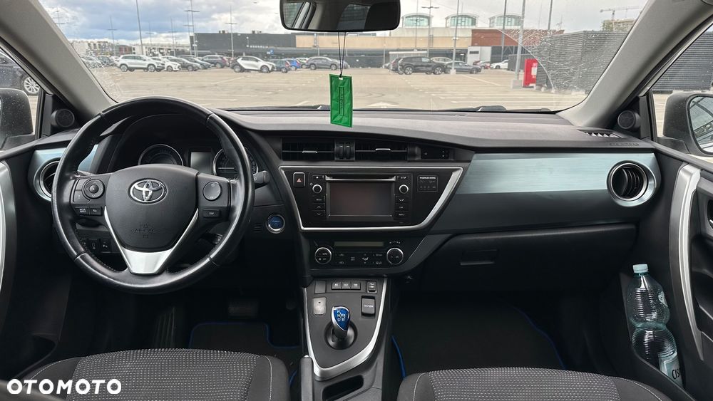 Toyota Auris - 11